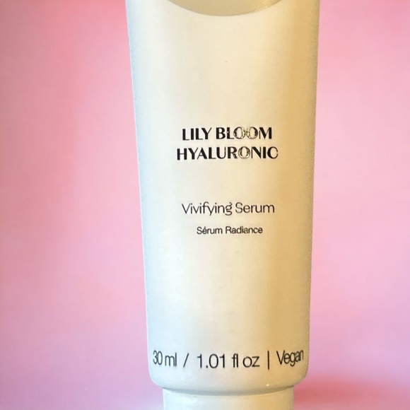 New/sealed Flanerie
Vivifying Serum 30ml/1.01oz - Picture 3 of 7